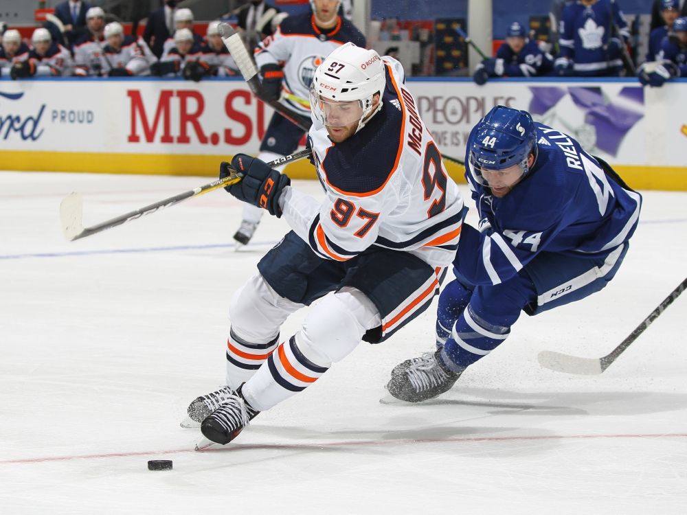McDavid's historic fifth straight multi-goal game leads Oilers past Maple  Leafs 5-2 