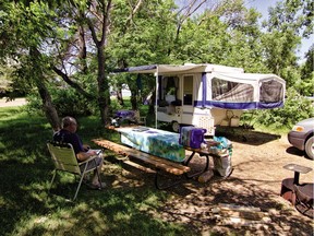 Camping in Kinbrook Island Provincial Park. The park is located on the eastern shore of Lake Newell, 12 Kms south of the city of Brooks and within the County of Newell.