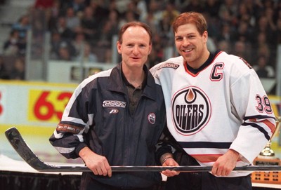 Hall of Famer Kevin Lowe retires from Oilers alternate governor role