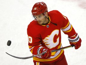 Derek Ryan warms up with the Calgary Flames prior to taking on the Ottawa Senators at the Scotiabank Saddledome in Calgary on May 9, 2021.