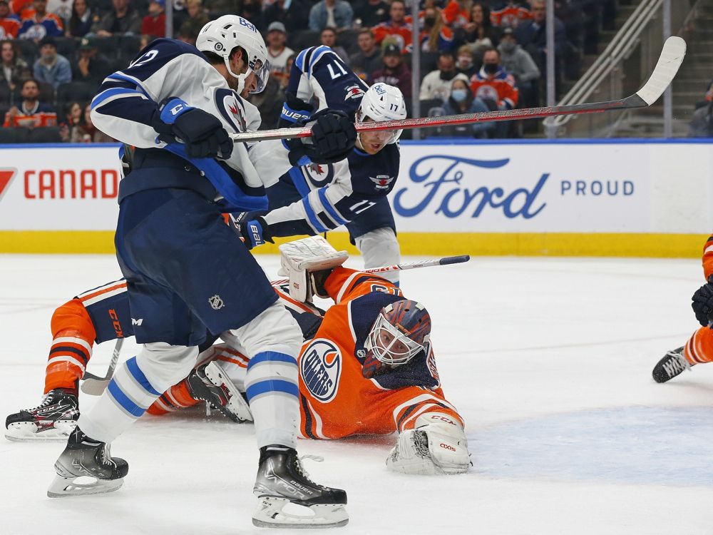 Winnipeg Jets top line leads win over Edmonton Oilers in pre