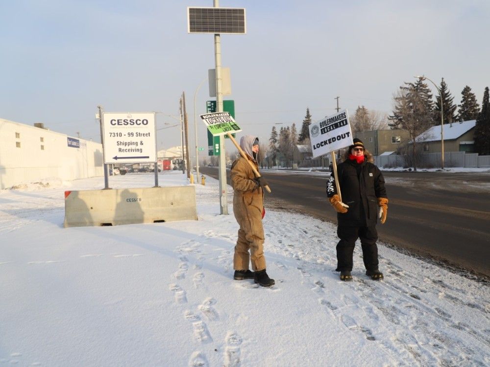 Locked out Edmonton boilermakers remove picket line for safety