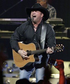 Garth Brooks fans flock to Edmonton for sold out concerts