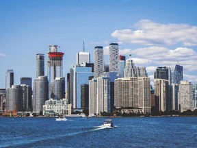 Canada ranks in ninth place in hosting high-net-worth individuals (HNWI) with a net inflow of 1,000 millionaires in 2022 according to a new report published by Henley & Partners.