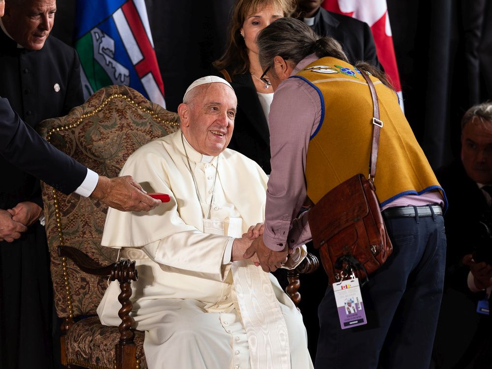 Live Updates: Pope Francis arrives at Edmonton International Airport ...