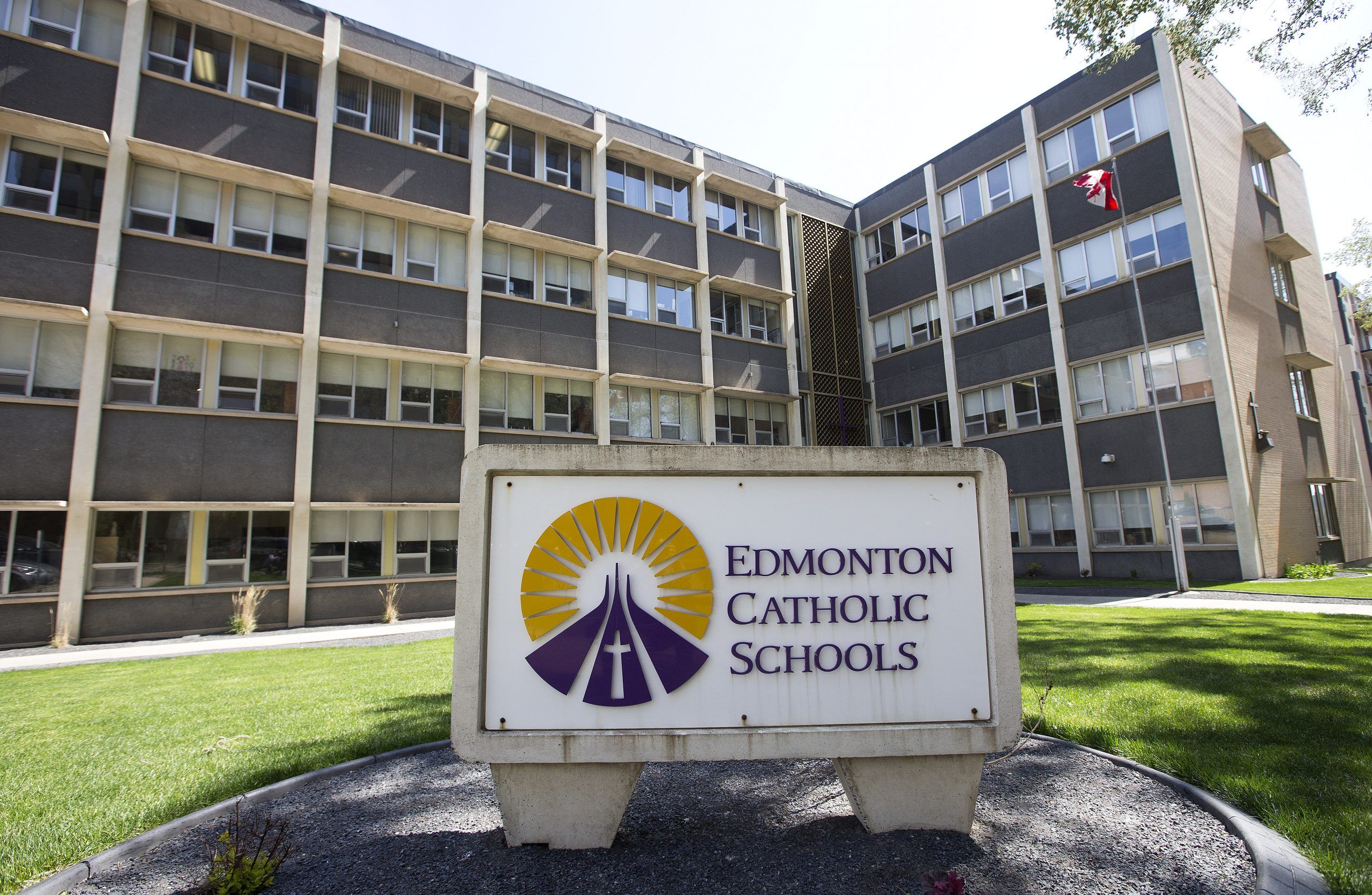 Edmonton Catholic Schools updates budget, seeks provincial