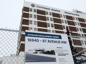 A sign describing the new emergency department coming to the Misericordia Community Hospital in Edmonton on Nov. 30, 2022.