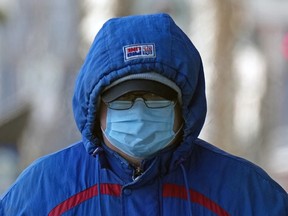 Weather in Edmonton: extreme cold warning remains in effect, wind chill -45 A man walks on Whyte Avenue in Edmonton on Tuesday December 20, 2022, when the temperature dropped to -30C degrees with a wind chill of -40C degrees. An extreme cold warning has been issued for the region.