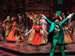 Produksi The Citadel Theatre dari A Christmas Carol berlangsung hingga 23 Desember. Foto oleh Nanc Price