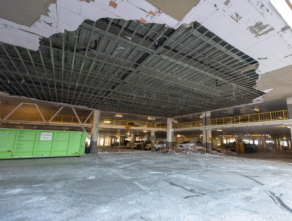 Extreme cold, water cause parkade ceiling break: West Edmonton Mall ...