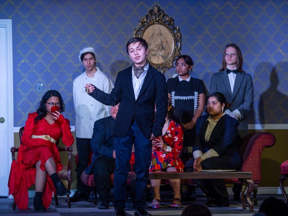 Alberta Youth Theatre Collective reviews The Plot, Like Gravy, Thickens