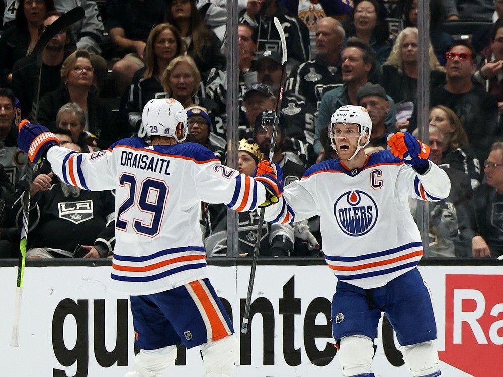 Campbell: 'Nice to get a shot' in goal during Oilers' comeback win
