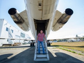 Remco Bergman on the rear staircase of the Boeing 727.