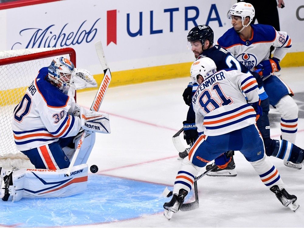 Young Oilers pumped by Winnipeg vets; Lavoie fighting for a chair
