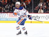 This in from Daniel Nugent-Bowman of the Athletic, evidence that Edmonton Oilers coach is reaching back into his bag of tactical tricks and will use the 11-forwards, 7-d-man line-up against the Winnipeg Jets.  Oilers appear to be going 11/7 tonight vs. WPG. Erne and Gagner are splitting time centring Holloway and Ryan. | Edmonton Journal