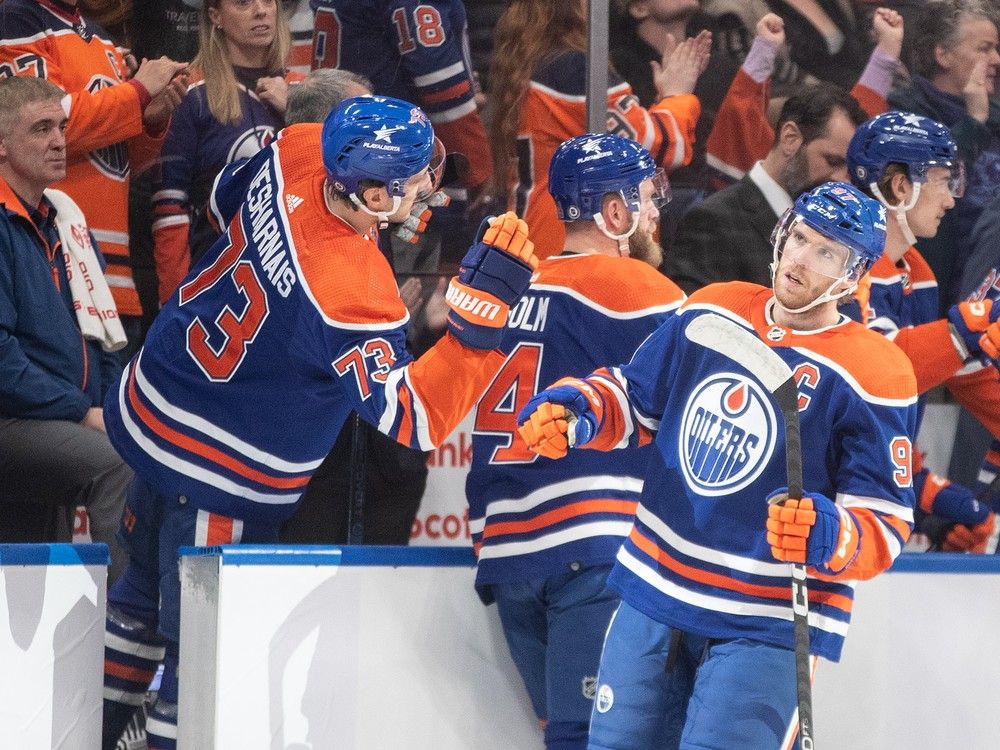 McDavid looking shell shocked at #Oilers practice today Via: @rrishaug, #EdmontonOilers