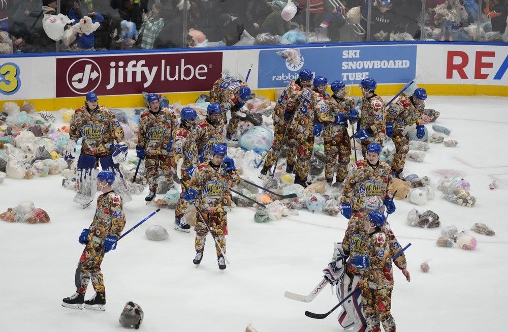 Oil kings teddy clearance bear toss 2018