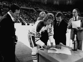 Gretzky birthday contract signing