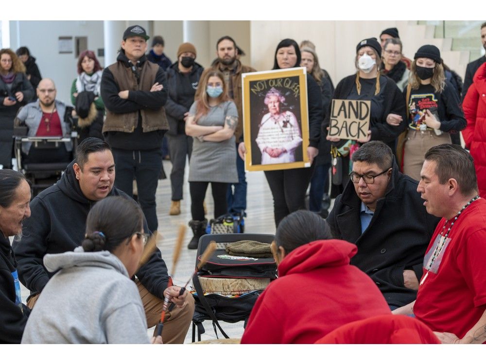 Edmonton debates emergency declaration on homelessness and housing