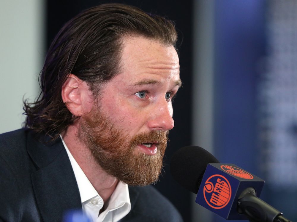 Embattled Oilers get 0-3 guidance from former defenceman Duncan Keith |  Edmonton Journal