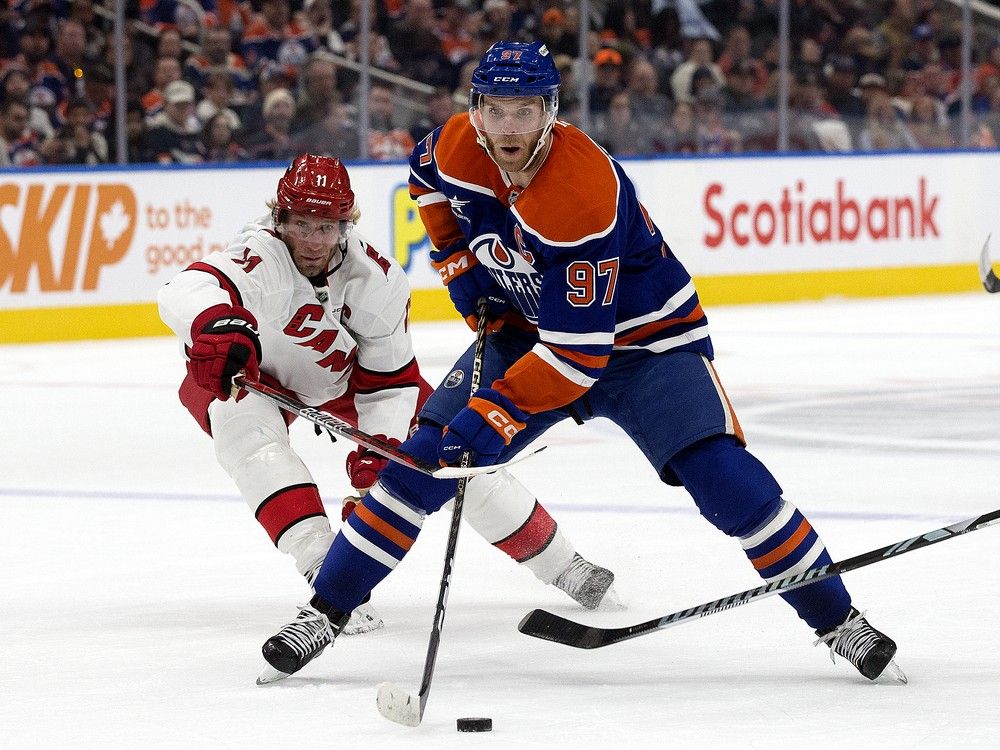 Edmonton Oilers fly over the handlebars again in third period collapse