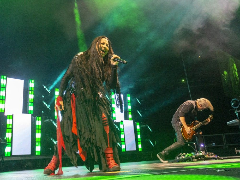 Photos Amy Lee and Evanescence rock Edmonton's Rogers Place St