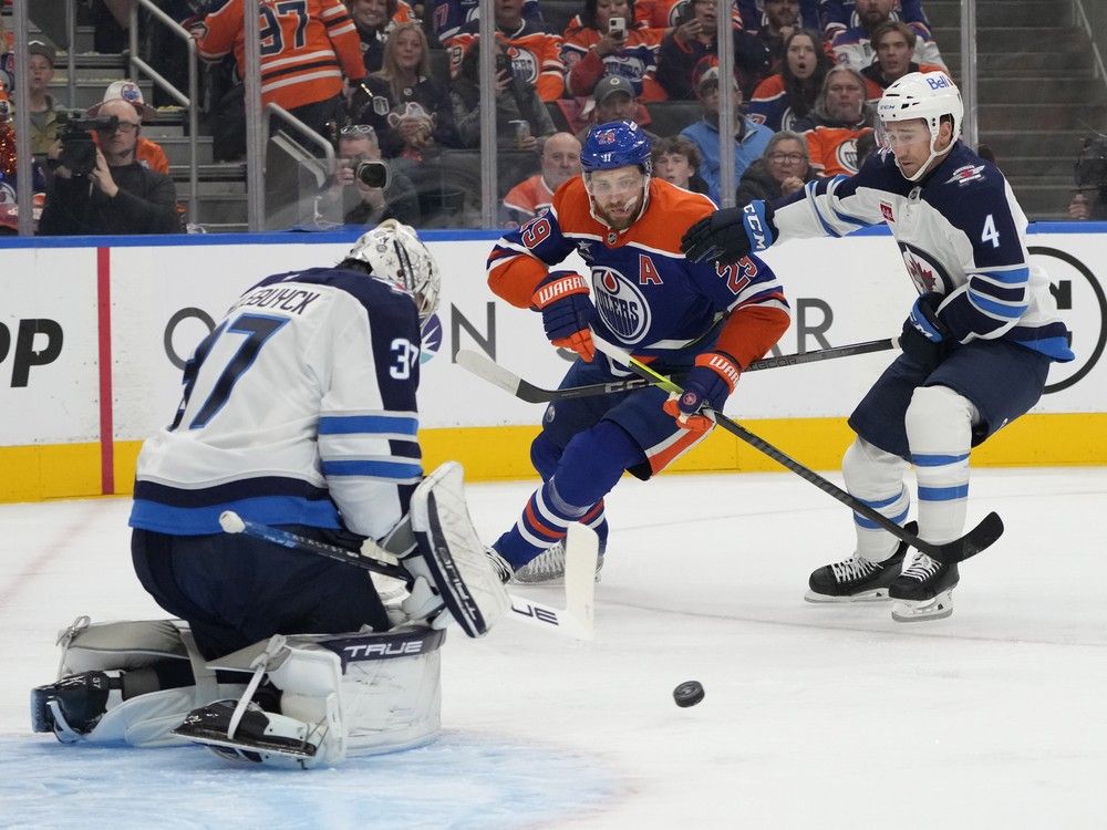 'You need to get your toes stepped on' Edmonton Oilers coach praised for tough love tactic