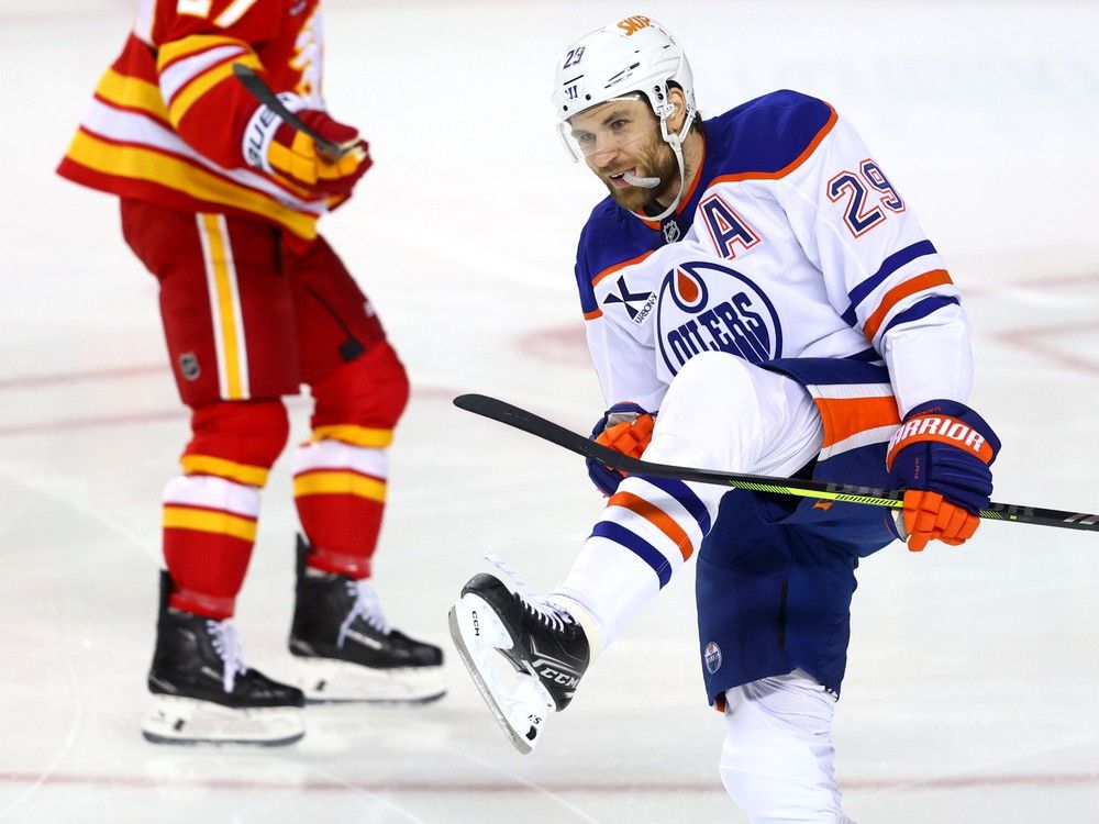 Edmonton Oilers Triumph Over Flames 4-2 Without McDavid: Draisaitl Shines Again