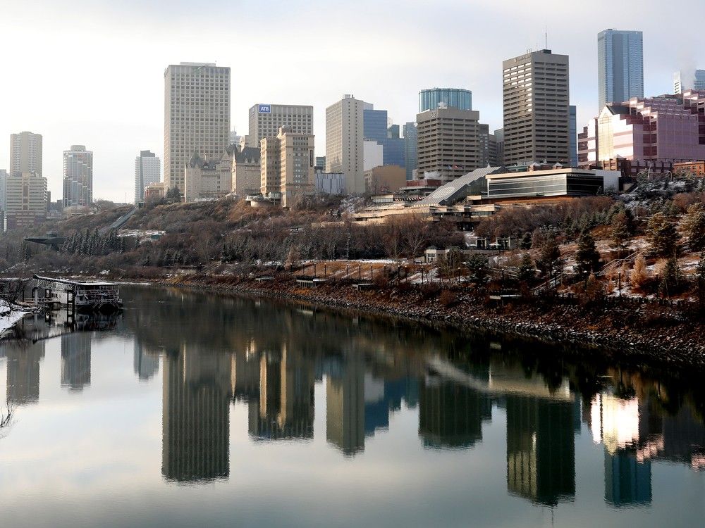 Opinion: Edmonton's economy is growing but falling behind our neighbours
