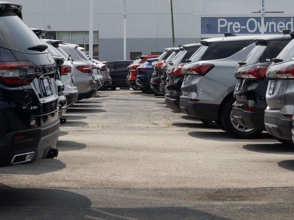 During a slump in vehicle sales across the country, AutoCanada had a significant drop in revenue in the last quarter, according to its recent earnings report.