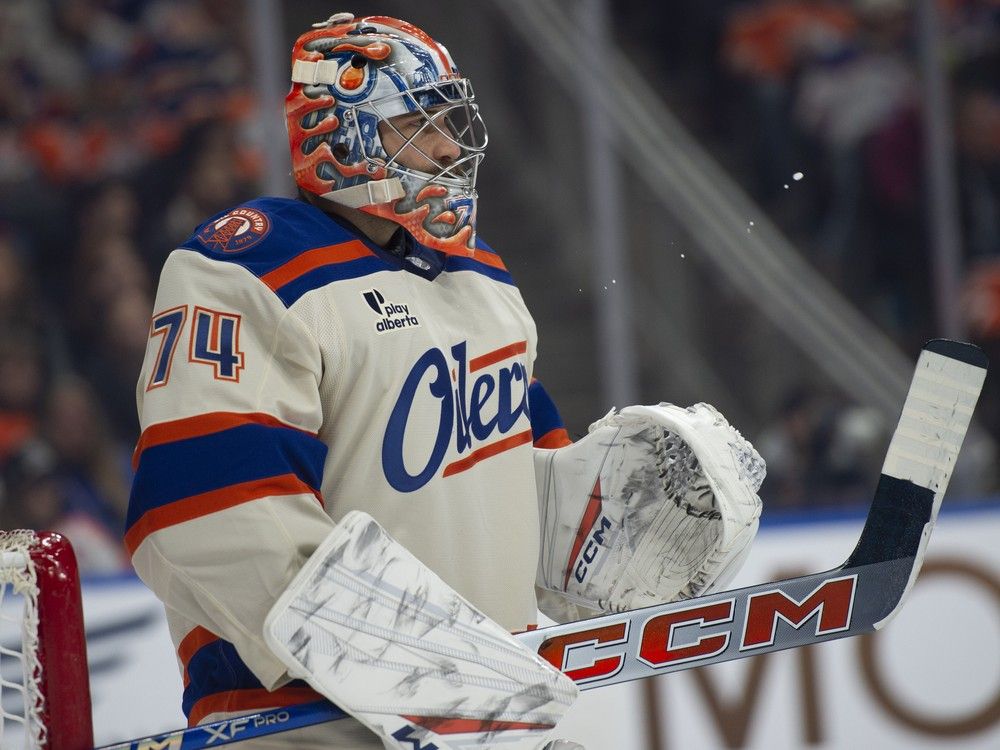 'Oilers are holding fast': Edmonton not planning big trade this season, NHL insider suggests