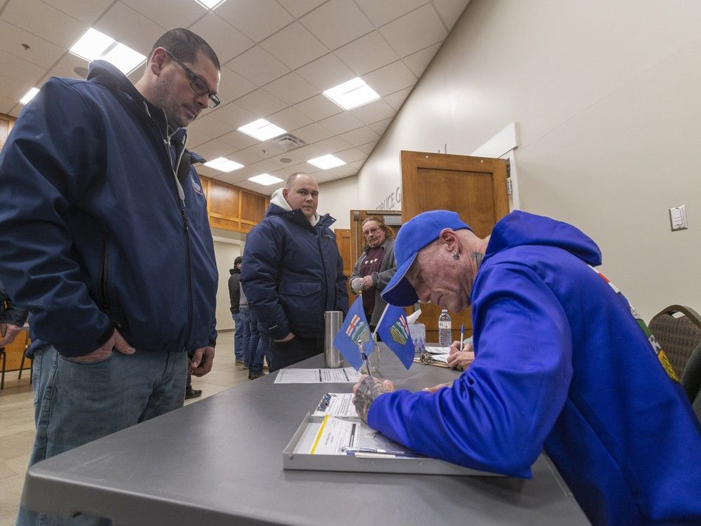 Despite bluster from the United States, province's electoral body believes petition process is safe from outside interference