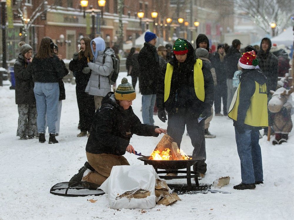 Thousands of Alberta government employees returned to on-location work full-time this week in Downtown Edmonton.