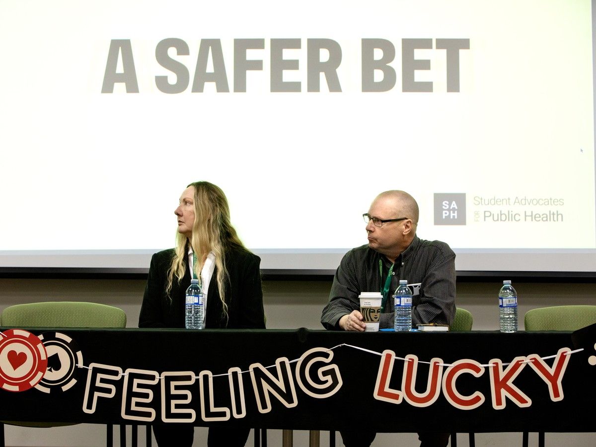 As the province ramps up on-line betting and gambling privatization with Bill 48, some university students want a ban on online gambling ads.