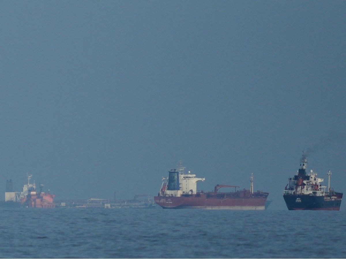 Oil surges with gas as U.S. blockade of Hormuz escalates crisis