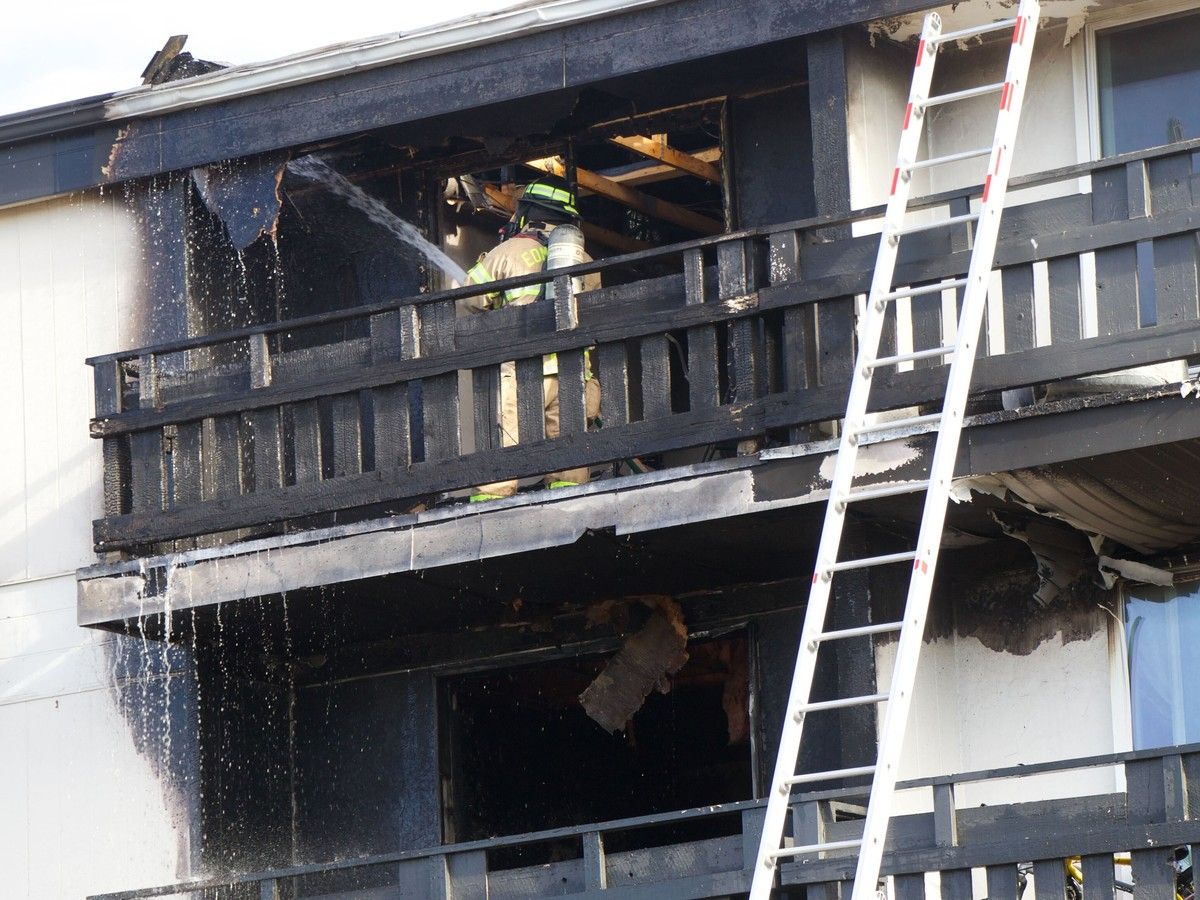 One person hospitalized in northeast Edmonton apartment blaze