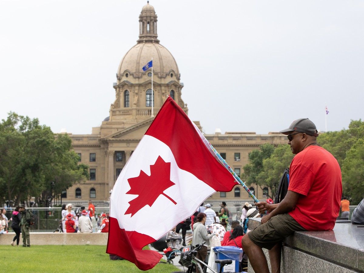 Check this page on Fridays to see the latest figures and analysis on advertiser fundraising from each side of the Alberta separation vote.