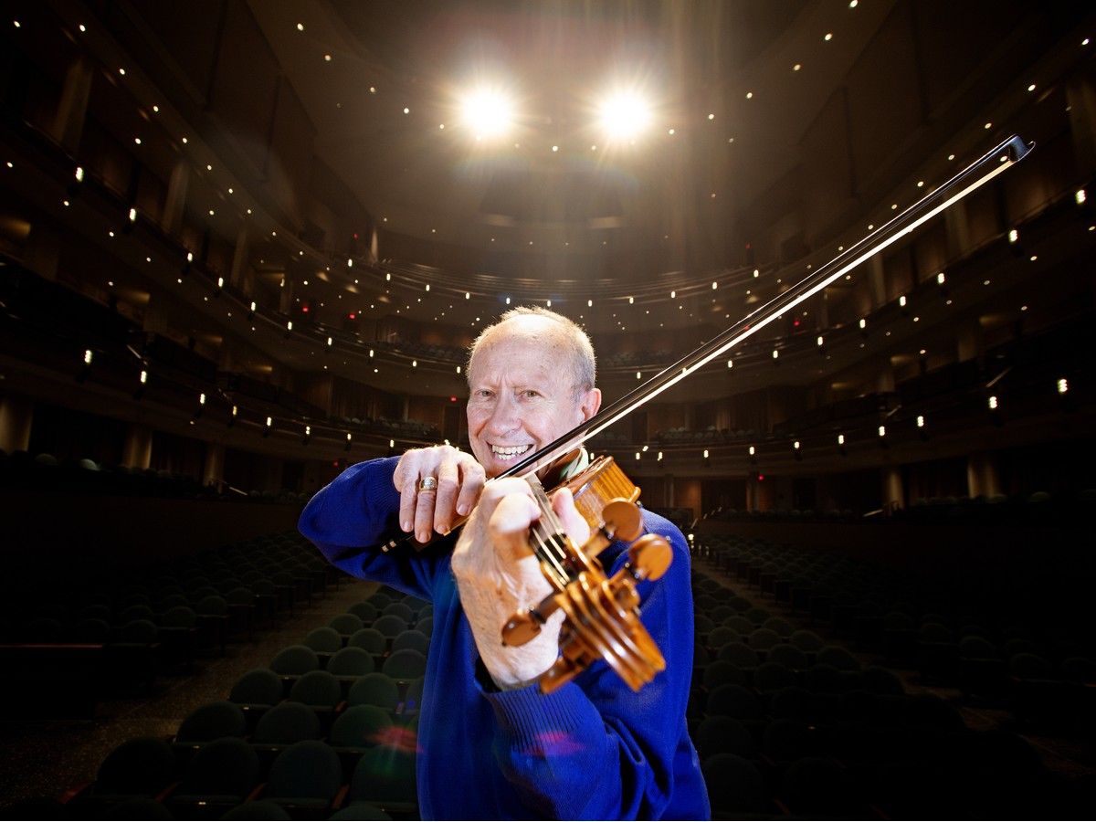 Broderyck Olson hangs up his violin after 65 years with ESO