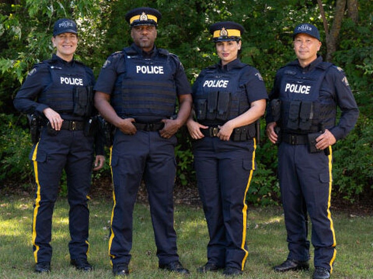 alberta rcmp new uniform