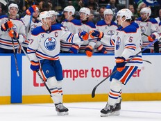Oilers Canucks McDavid