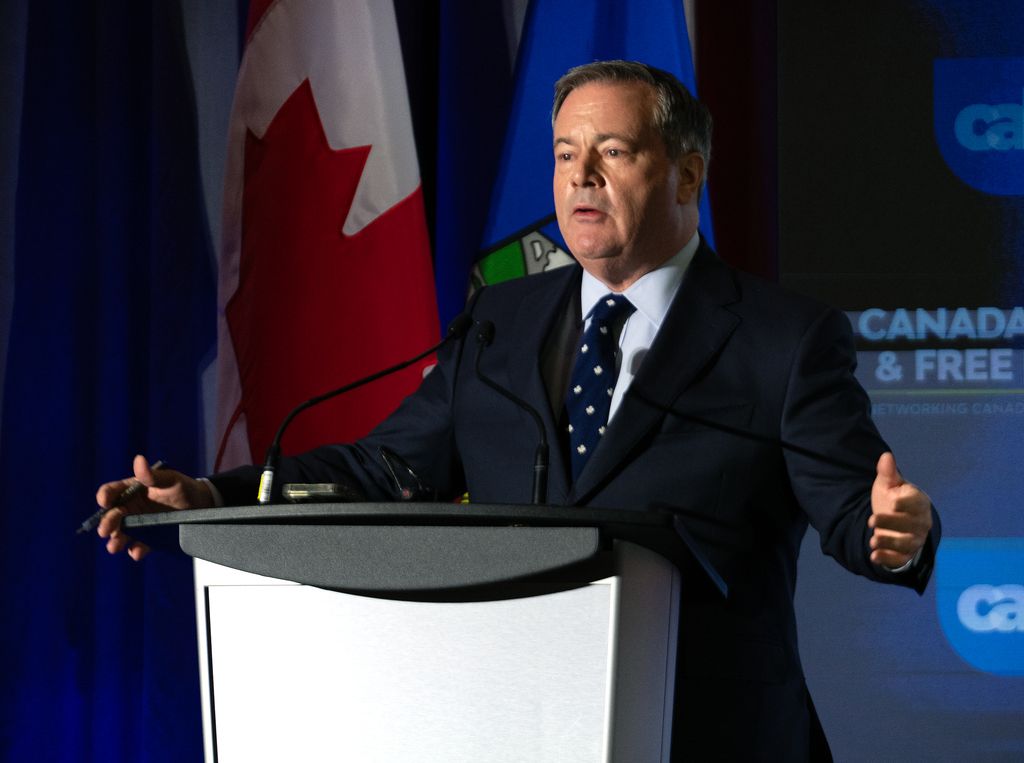 Former Alberta premier Kenney backs Smith's separatism pushback within UCP