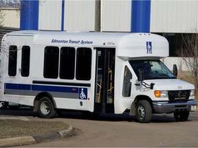 An Edmonton Transit Service DATS bus turns the corner off of 86 St onto 57 Ave April 10/06 afternoon.n/a