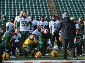 Edmonton Eskimos head coach Jason Maas talks to players at the end of practice at Commonwealth Stadium in Edmonton, October 29, 2018.