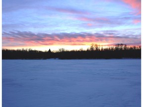 Pigeon Lake sunset under the chinook arch. Neil Waugh/Edmonton Sun