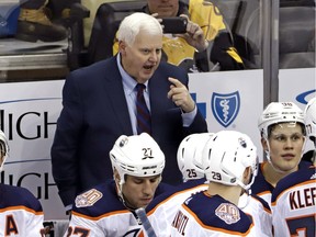 Edmonton Oilers head coach Ken Hitchcock gives instructions during the third period of an NHL hockey game against the Pittsburgh Penguins in Pittsburgh, Wednesday, Feb. 13, 2019. The Penguins won 3-1.(AP Photo/Gene J. Puskar) ORG XMIT: PAGP109