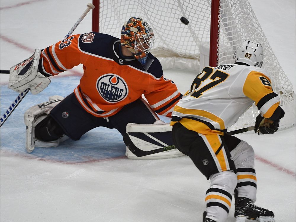 Penguins goaltender Casey DeSmith challenges Teddy Blueger to design goalie  mask