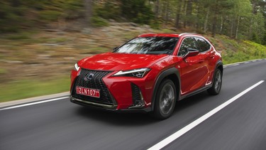 2019 UX F Sport 2