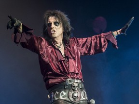 Alice Cooper pointing to your calendar, hoping you'll circle April 15.