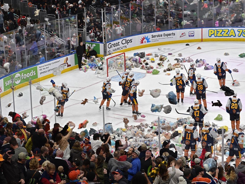 oil kings teddy bear toss 2018