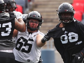 Mark Korte (65) of the Ottawa Redblacks practises at TD Place in Ottawa on Oct. 01, 2018.